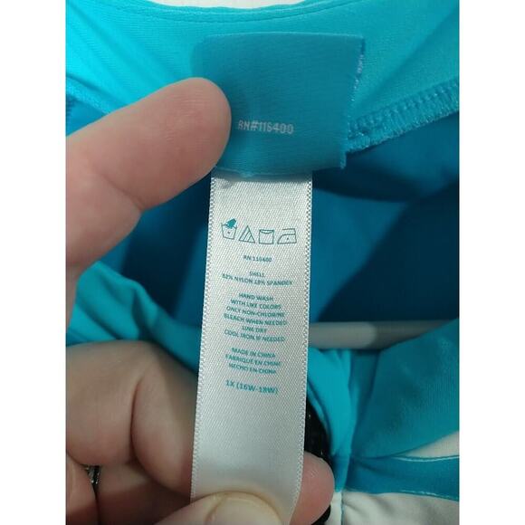 Coastal Blue Woman 1X Aqua White Rash Guard Long Sleeve 1/4 Zip Pullover - Picture 4 of 9